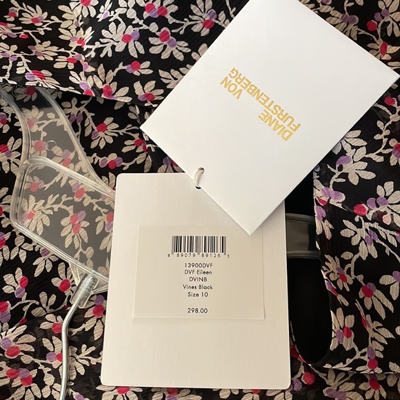 Diane Von Forstenberg 100% silk chiffon blouse top. Just last season. 10. NWT - Picture 9 of 11